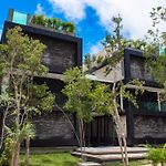 Black House