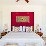 Villa Calma, Chic & Mexican Villa, A True Oasis Pool, Security