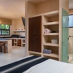 Ujo Condo Boutique