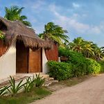 Beachfront Villa Playaaekun