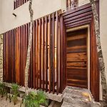 Afra 3 Beautiful Jungle House With Private Pool