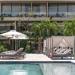 Suite de lujo, Alberca, GYM, Jacuzzi en areas comunes