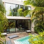 Architectural Masterpiece Experience Private Pool & Great Concierge Service