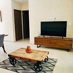 ☆ Location & Comfort ☆ Jacuzzi ☆ Luxury Condo