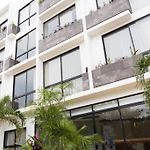 Modern Studio Perfect For Couples And Remote Work