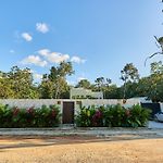 Villa Tortuga Lux 4 Bdr Big Garden*Pool *Cenote