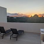 New Luxury Ph With Private Terrace & Plunge Pool
