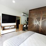 Tulum City Apartments At Menesse Tulum