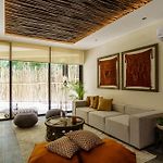 Rotamundos Luxury In Luum Zama