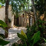 Penthouse With Private Jungle, Pool, Downtown