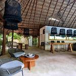 Sapphire - 2 Floors Condo With Private Roof And Pool & Beach Club Access