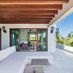 Mansion Soliman Bay For 34 Guests