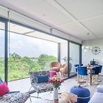 Designer Penthouse - Rooftop Pool & Jungle View