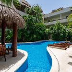 Aldea Zama Penthouse With Private Rooftop In Gated Community