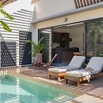 Villas Asana Leaf