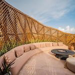 Divine 2Br W Pool Gym Yoga Classes Restaurant