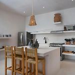 Jungle 3Br Villa, Garden & Pool, La Veleta