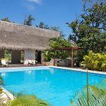 4Br Jungle Villa With Jacuzzi In Private Gated Community