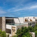 Lux 2Br With Rooftop Pool, Spa, Gym, Kids Playroom #229