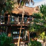 Libelula Tulum Beachfront Hotel