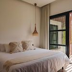 Elegant 4 Bedroom Villa, Gated Access & Personalized Concierge