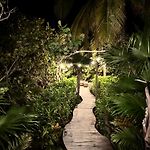 Casa Tolok In Tulum Beachfront