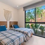 Villa Colmex Brand New Condo 2 Pools 24H Security