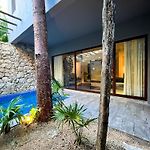 Kuun Taak Tulum