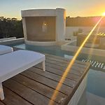 Brand New Penthouse Jungle Views 2 Bdr Sleeps 6