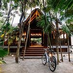 Casa Xik\'Nal - Luxury Beach Front Villa