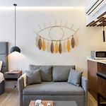 Brand New Studio With King Bed And Rooftop Pool