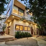 Villa Alux, La Veleta