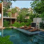 Private Rooftop With Jacuzzi Sleeps 8 In La Veleta