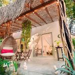 Casita Deva Stylish Mex Casita, Epic Rooftop Pool