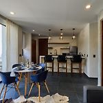 Casa Baay - Private 17 Bedroom House, 34 Pax, Rooftop And Pool + Concierge