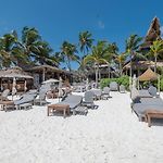 4Br Stunning Condo In Tulum\'S Heart