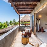 Beachfront Tankah 3 Villa For 18 Guests!