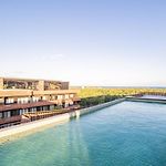 Luxury 3Bd Apartment With Balcony And Rooftop Pool