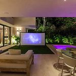 Villa Caiman