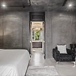 Casa Halo - Mansion, Nightclub, Pool, Sonos, Gated, Staff
