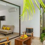 Relaxing 2Br Condo Omara With Direct Pool Access
