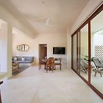 Luxe Ground-Floor 3Br Jungle Retreat With Plunge Pool