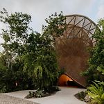 Aflora Quartz Loft Beach Club Access