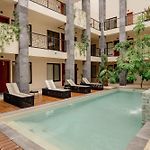 Talulah Living 3Br Apt - Private & Shared Pool