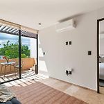Stylish 1Br Condo With Private Pool & Balcony