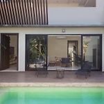 Increíble Villa 2 piscinas 4hab hasta 14 personas
