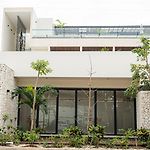 Moonshine Tulum Hotel & Hostel
