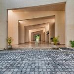 Artra, Modern Comfort With Pool Views