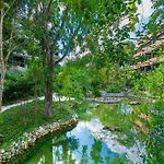 2Br Condo With Jacuzzi Near Habitas Beach