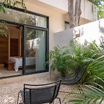 Chic Villa-Apartment In Aldea Zama, Private Pool & Security